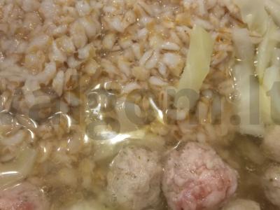 Sultingas sriuba su kotletais ir perliniu miežiu kruopomis Žingsnis 3