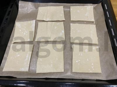 Mini pica iš sluoksniuoto tešlos su kiaulienos šonine Žingsnis 1