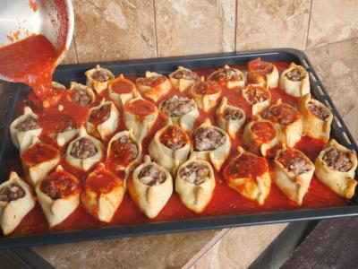 Atviri mantai pomidorų padaže, kepti krosnyje Žingsnis 12