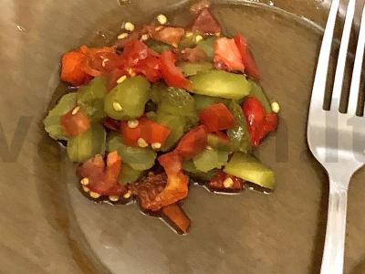 Aštrus dešrainis su marinuotais agurkėliais ir sūriu Žingsnis 1