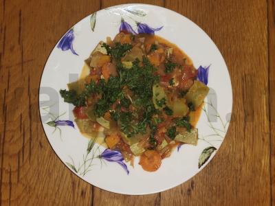 Daržovių sotė pagrindine nuotrauka