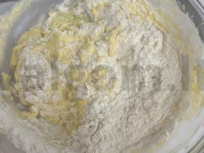 Sūrio blynai su kokosų miltais pusryčiams Žingsnis 1