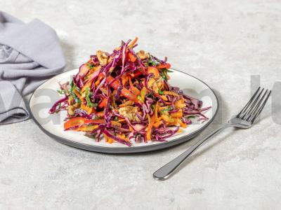 Salotos su saldžiu ir aštriu pipiru pagrindine nuotrauka