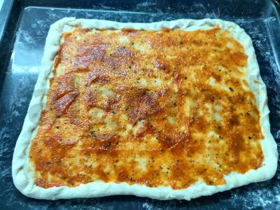 Pica su kumpiu ir pomidorų padažu Žingsnis 6