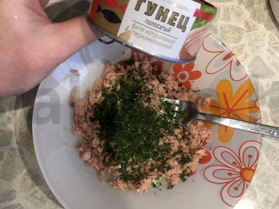 Sumuštiniai su tunu, sūriu ir marinuotais agurkėliais Žingsnis 2