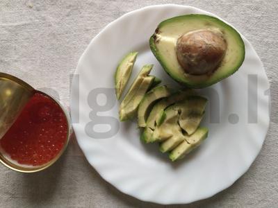 Avokado ir raudonosios ikros tostai Žingsnis 4