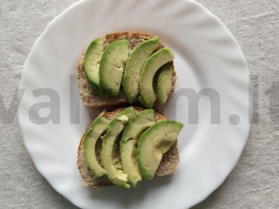 Avokado ir raudonosios ikros tostai Žingsnis 5