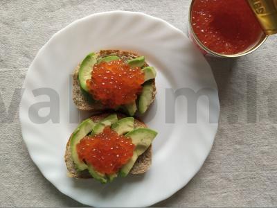 Avokado ir raudonosios ikros tostai Žingsnis 6