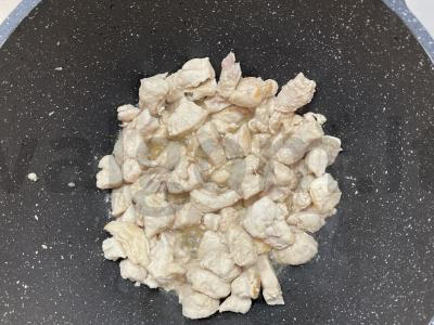 Sūrio sriuba katile Žingsnis 1