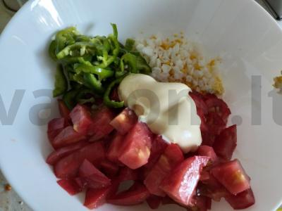 Salotas „Madonna“ su skrudintais duoneliais Žingsnis 6