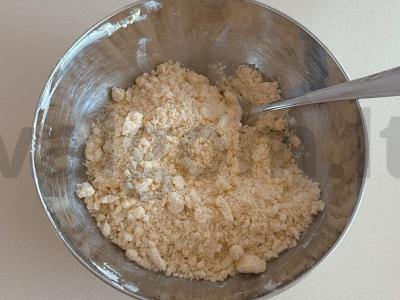 Varškės pyragas su minkšta varške ir spanguolėmis Žingsnis 1