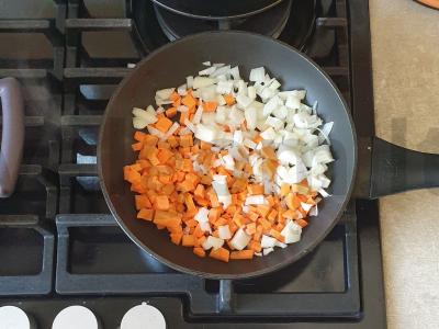 Grikių sriuba su grybais ir vištiena Žingsnis 3