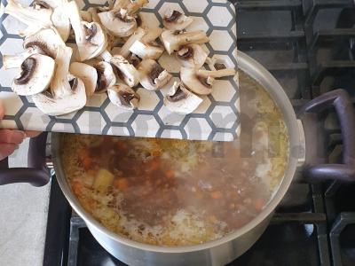 Grikių sriuba su grybais ir vištiena Žingsnis 6