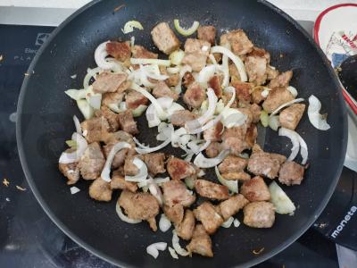 Odzakhuri su kiauliena ir bulvėmis Žingsnis 2