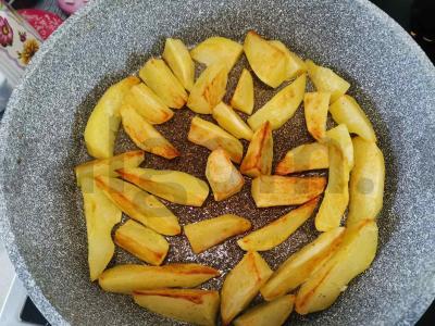 Odzakhuri su kiauliena ir bulvėmis Žingsnis 3