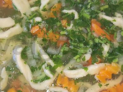 Vištienos sriuba su namine makaronais Žingsnis 6