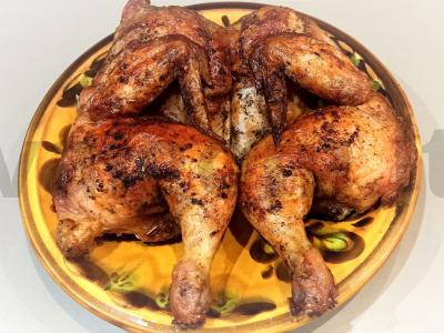 Vištiena tabaka su paprika orkaitėje pagrindine nuotrauka