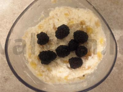 Varškės masė su bananais ir gervuogėmis Žingsnis 4