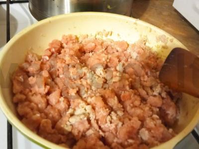 Bulvių-mėsos lazanja Žingsnis 1