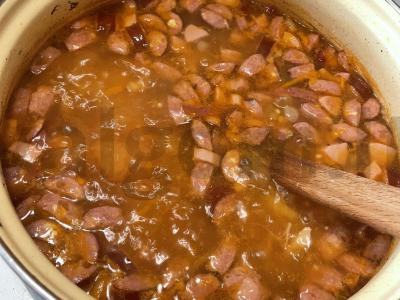 Tradicinė solianka su keliais dešrų tipais pagrindine nuotrauka