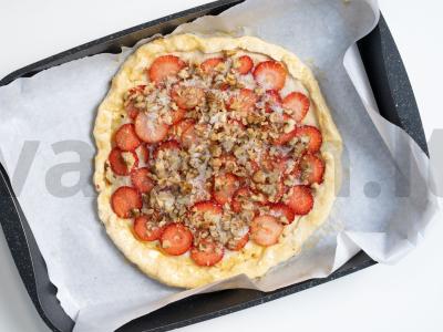 Skani ir aromatinga galletė su braškėmis Žingsnis 2