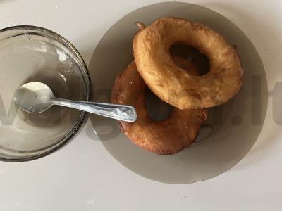 Traškūs kepti spurgos cukraus glazūroje Žingsnis 4