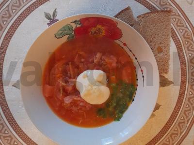 Sotūs šaltibarščiai iš kiaulienos su kaulu pagrindine nuotrauka