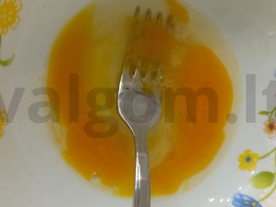 Brokoliai džiūvėsėliuose ir prieskoniuose Žingsnis 1