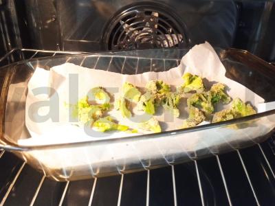 Brokoliai džiūvėsėliuose ir prieskoniuose Žingsnis 4