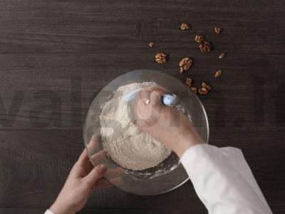 Morkų tortas su kremu iš sūrio Žingsnis 1