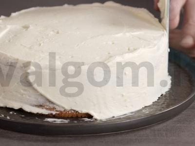 Morkų tortas su kremu iš sūrio Žingsnis 8