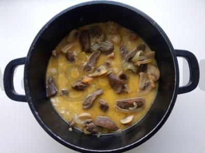 Namų kalakutų širdelės su grybais, troškintos grietinėlės padaže Žingsnis 2