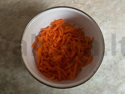 Salotas „Atlantik“ su vištienos krūtinėle ir pievagrybiais Žingsnis 4