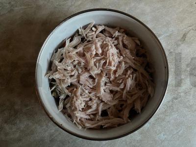 Salotas „Atlantik“ su vištienos krūtinėle ir pievagrybiais Žingsnis 7