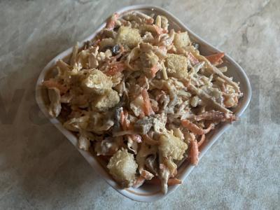 Salotas „Atlantik“ su vištienos krūtinėle ir pievagrybiais pagrindine nuotrauka