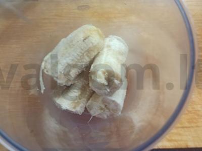 Bananų desertas Žingsnis 1