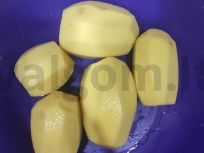 Kaimiški kepti bulvės su krapais Žingsnis 1