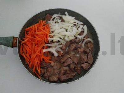 Troškinta veršiena su bulvių koše ir persimonų salsa Žingsnis 3