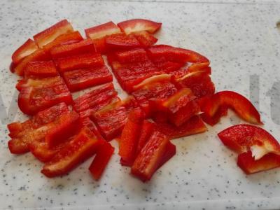 Pekino kopūstų ir krabų lazdelėmis salotos Žingsnis 1