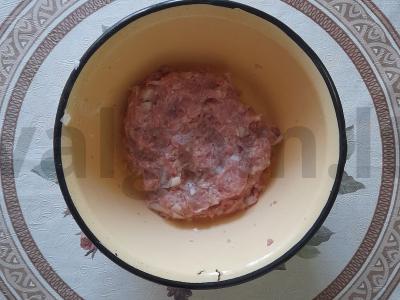 Garstyčių kotletai su sviestu ir žolelėmis viduje Žingsnis 1