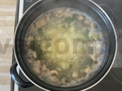 Pievagrybių sriuba Žingsnis 4