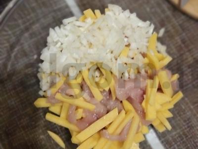 Vištienos ir bulvių pyragas iš sluoksniuotos tešlos Žingsnis 1