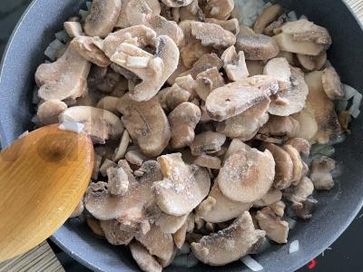 Grybų grietinėlės sriuba Žingsnis 1