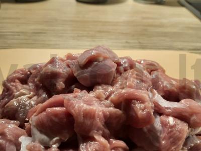 Kalakutiena, troškinta su grietine Žingsnis 3