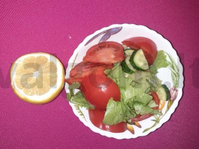 Jūros gėrybių ir daržovių salotas Žingsnis 3