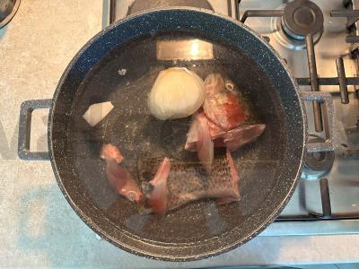 Lašišų žuvienė su bulvėmis Žingsnis 2