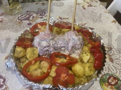 Kepti šlaunelės su bulvėmis Žingsnis 4