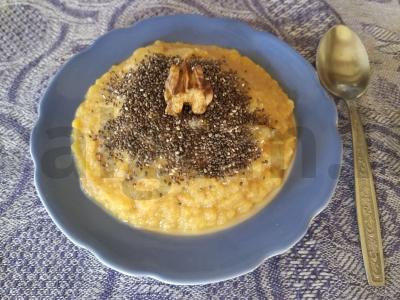 Desertas iš obuolių, apelsinų ir chia pagrindine nuotrauka