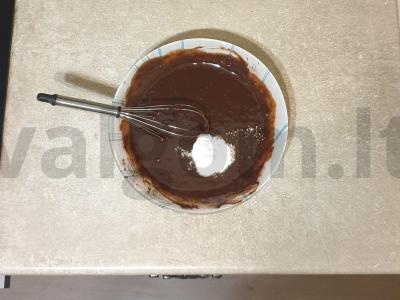 Avižinių dribsnių brownies su bananais ir vyšniomis Žingsnis 5