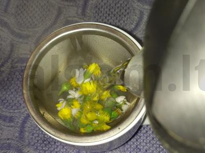 Arbata su medetkomis ir ramunėlėmis Žingsnis 2